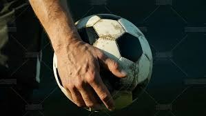 阿莱克斯·柯拉因偷暗号丑闻被红袜禁赛后，于 2020 年底宣布回归